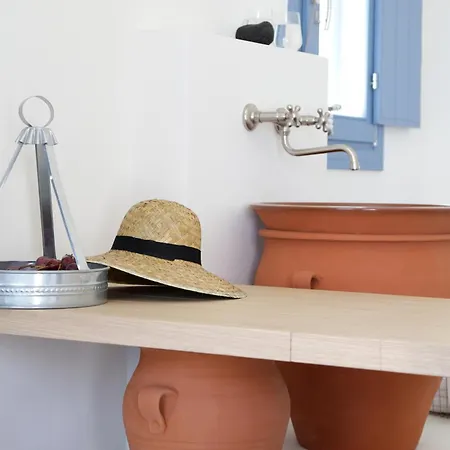 Vino Santorini Villa Finikiá