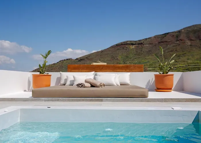 Villa Vino Santorini