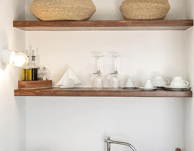 Villa Vino Santorini