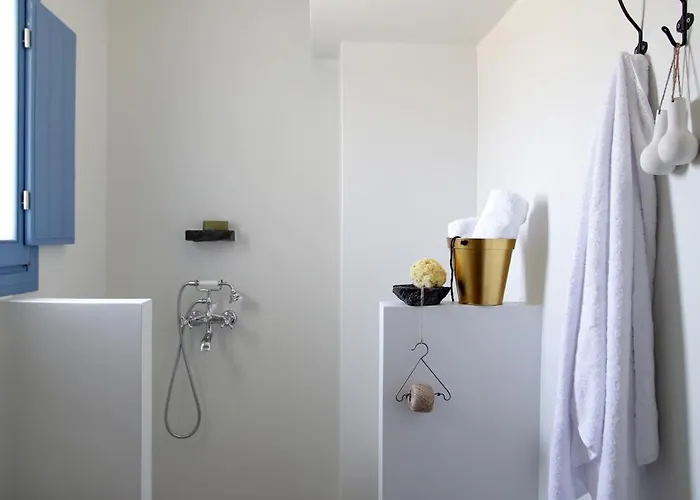 Villa Vino Santorini