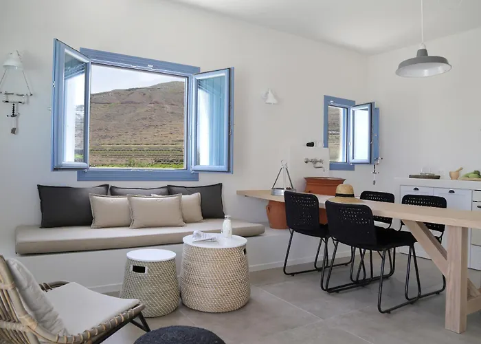 Vino Santorini Foinikiá