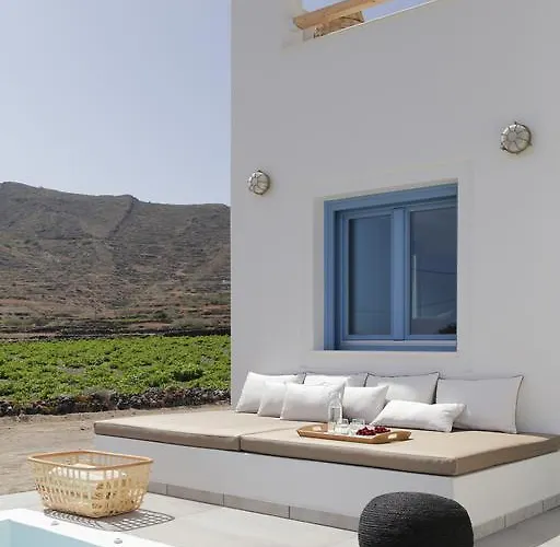 Villa Vino Santorini