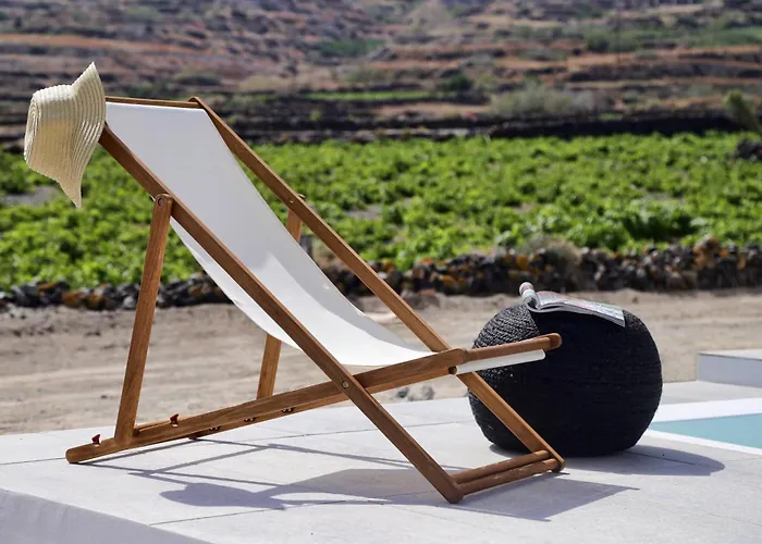 Villa Vino Santorini