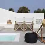 Vila Vino Santorini *