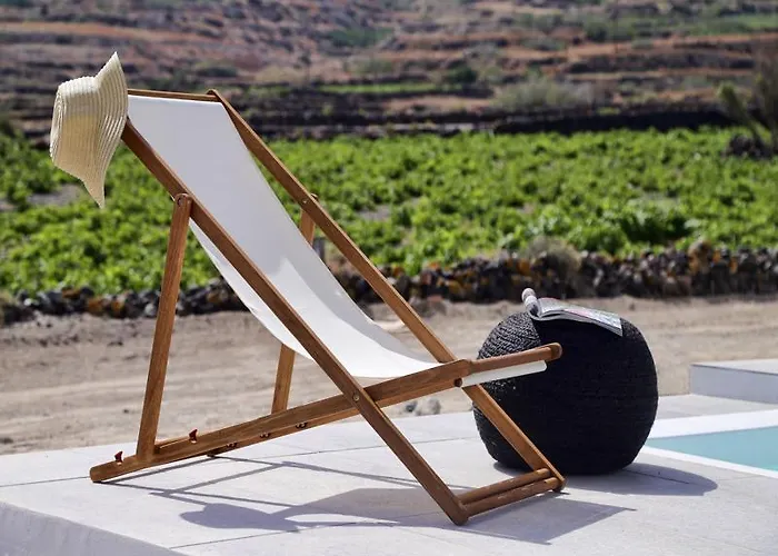 Vino Santorini Villa Foinikiá